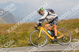Foto #4064398 | 25-08-2023 12:16 | Passo Dello Stelvio - die Spitze BICYCLES