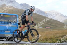 Photo #4296405 | 20-09-2023 12:56 | Passo Dello Stelvio - Peak BICYCLES
