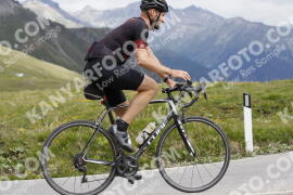 Photo #3311403 | 02-07-2023 11:01 | Passo Dello Stelvio - Peak BICYCLES