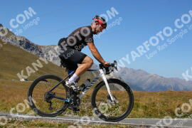 Photo #4165115 | 05-09-2023 15:00 | Passo Dello Stelvio - Peak BICYCLES