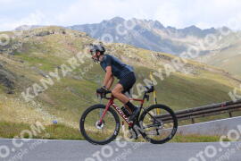 Photo #3895056 | 15-08-2023 11:48 | Passo Dello Stelvio - Peak BICYCLES