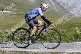 Photo #3524544 | 18-07-2023 10:18 | Passo Dello Stelvio - Peak BICYCLES
