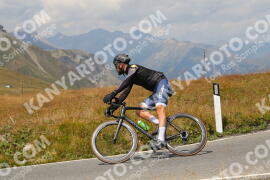 Photo #2681037 | 17-08-2022 14:12 | Passo Dello Stelvio - Peak BICYCLES