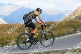 Photo #2752685 | 26-08-2022 12:04 | Passo Dello Stelvio - Peak BICYCLES