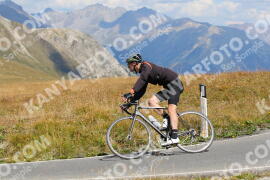 Photo #2752788 | 26-08-2022 12:13 | Passo Dello Stelvio - Peak BICYCLES