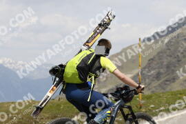 Photo #3156573 | 18-06-2023 13:37 | Passo Dello Stelvio - Peak BICYCLES