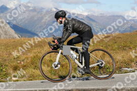 Foto #4299622 | 24-09-2023 13:20 | Passo Dello Stelvio - die Spitze BICYCLES