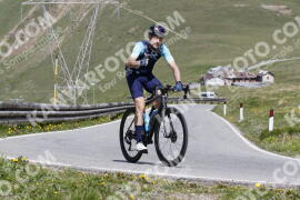 Foto #3336997 | 03-07-2023 11:20 | Passo Dello Stelvio - die Spitze BICYCLES