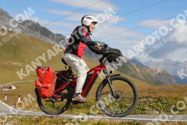 Foto #3829112 | 12-08-2023 10:23 | Passo Dello Stelvio - die Spitze BICYCLES