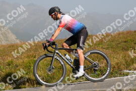 Photo #4046727 | 24-08-2023 11:11 | Passo Dello Stelvio - Peak BICYCLES