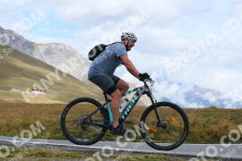 Photo #4296302 | 20-09-2023 12:32 | Passo Dello Stelvio - Peak BICYCLES