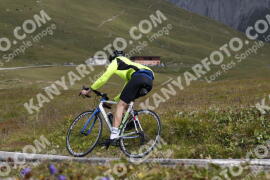 Foto #3693907 | 02-08-2023 10:51 | Passo Dello Stelvio - die Spitze BICYCLES