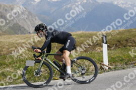 Photo #3121500 | 17-06-2023 10:05 | Passo Dello Stelvio - Peak BICYCLES