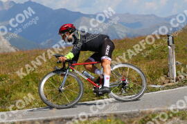 Photo #3912341 | 16-08-2023 11:53 | Passo Dello Stelvio - Peak BICYCLES