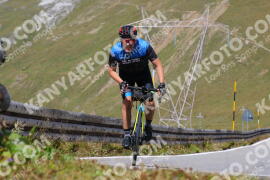 Photo #3912461 | 16-08-2023 12:00 | Passo Dello Stelvio - Peak BICYCLES