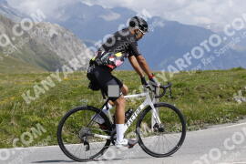 Foto #3347595 | 04-07-2023 11:20 | Passo Dello Stelvio - die Spitze BICYCLES
