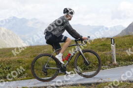 Photo #3647922 | 30-07-2023 10:15 | Passo Dello Stelvio - Peak BICYCLES