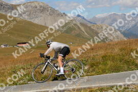 Photo #2670266 | 16-08-2022 12:56 | Passo Dello Stelvio - Peak BICYCLES