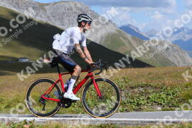 Photo #3911321 | 16-08-2023 11:18 | Passo Dello Stelvio - Peak BICYCLES