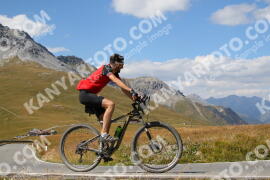 Foto #2673304 | 16-08-2022 15:17 | Passo Dello Stelvio - die Spitze BICYCLES