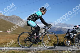 Photo #4299374 | 24-09-2023 10:59 | Passo Dello Stelvio - Peak BICYCLES