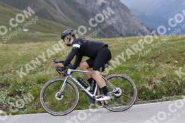 Photo #3198320 | 23-06-2023 11:23 | Passo Dello Stelvio - Peak BICYCLES