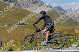Foto #3967202 | 19-08-2023 14:44 | Passo Dello Stelvio - die Spitze BICYCLES