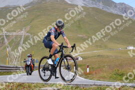 Foto #3919366 | 17-08-2023 10:16 | Passo Dello Stelvio - die Spitze BICYCLES