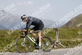 Photo #3529578 | 18-07-2023 12:26 | Passo Dello Stelvio - Peak BICYCLES