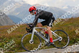 Foto #3872485 | 14-08-2023 10:16 | Passo Dello Stelvio - die Spitze BICYCLES