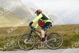 Foto #3747756 | 07-08-2023 11:11 | Passo Dello Stelvio - die Spitze BICYCLES