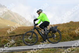 Photo #4263024 | 16-09-2023 10:07 | Passo Dello Stelvio - Peak BICYCLES