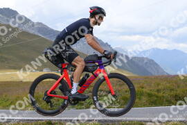 Foto #3833878 | 12-08-2023 14:27 | Passo Dello Stelvio - die Spitze BICYCLES