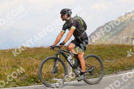 Photo #4065211 | 25-08-2023 12:52 | Passo Dello Stelvio - Peak BICYCLES