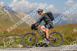 Photo #3983872 | 20-08-2023 12:43 | Passo Dello Stelvio - Peak BICYCLES