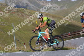 Foto #3931333 | 18-08-2023 09:40 | Passo Dello Stelvio - die Spitze BICYCLES