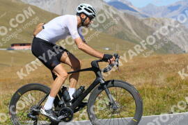 Photo #2736813 | 25-08-2022 12:18 | Passo Dello Stelvio - Peak BICYCLES