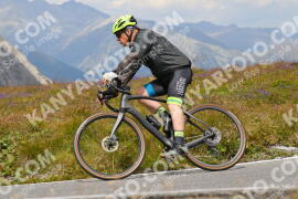 Foto #3832484 | 12-08-2023 13:32 | Passo Dello Stelvio - die Spitze BICYCLES