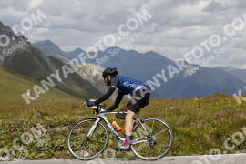 Photo #3627788 | 29-07-2023 13:43 | Passo Dello Stelvio - Peak BICYCLES