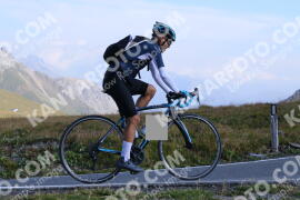 Photo #4060954 | 25-08-2023 09:24 | Passo Dello Stelvio - Peak BICYCLES