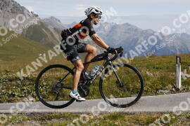 Photo #3672613 | 31-07-2023 10:00 | Passo Dello Stelvio - Peak BICYCLES