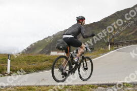 Foto #3722503 | 05-08-2023 12:00 | Passo Dello Stelvio - die Spitze BICYCLES