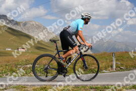 Photo #4034655 | 23-08-2023 11:35 | Passo Dello Stelvio - Peak BICYCLES