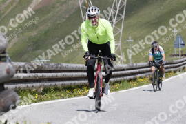 Foto #3364878 | 07-07-2023 11:06 | Passo Dello Stelvio - die Spitze BICYCLES