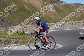 Photo #2720106 | 23-08-2022 14:55 | Passo Dello Stelvio - Prato side BICYCLES