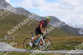 Photo #3932027 | 18-08-2023 10:57 | Passo Dello Stelvio - Peak BICYCLES