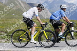 Foto #3337064 | 03-07-2023 11:24 | Passo Dello Stelvio - die Spitze BICYCLES