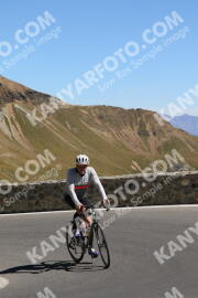 Photo #2718434 | 23-08-2022 12:35 | Passo Dello Stelvio - Prato side BICYCLES