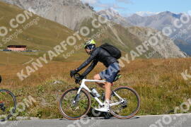 Foto #2699045 | 21-08-2022 12:49 | Passo Dello Stelvio - die Spitze BICYCLES