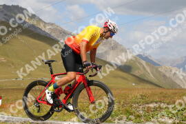 Photo #4036216 | 23-08-2023 12:41 | Passo Dello Stelvio - Peak BICYCLES